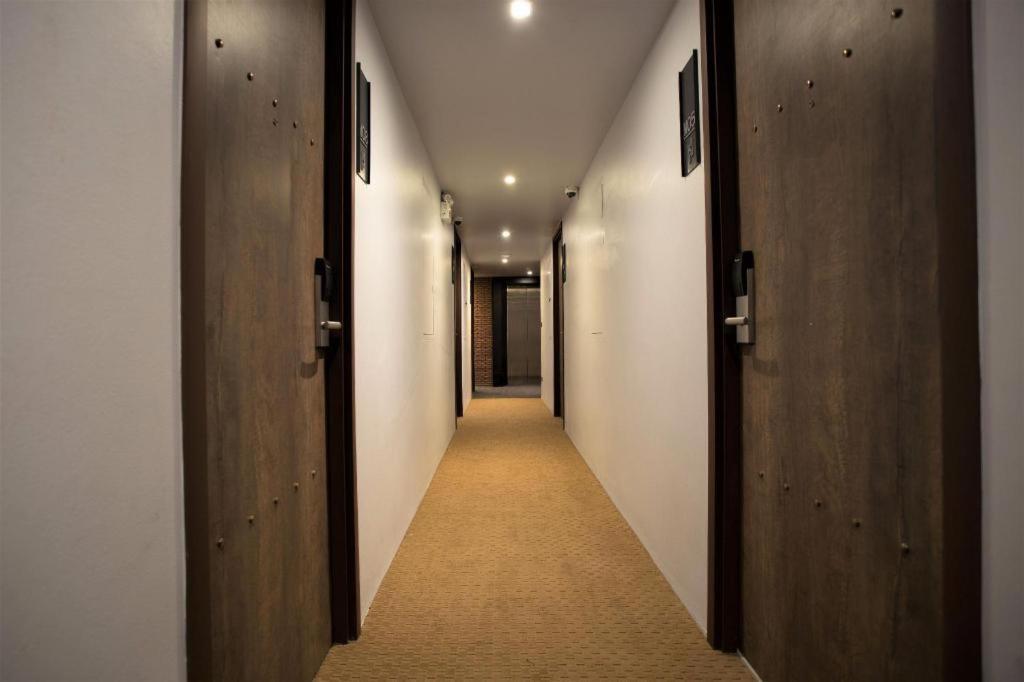 The House Pratunam Bangkok Extérieur photo
